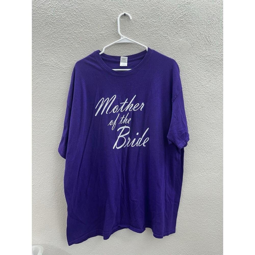 Gildan Brand T-Shirt Size 2XL Purple Mother of the Bride Graphic Short Sleeve